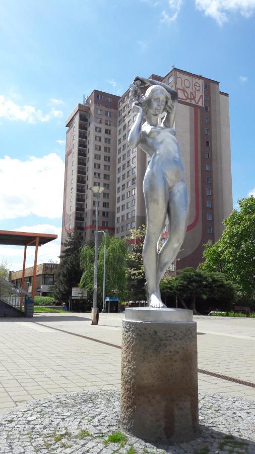 Tvm Tower Modrany Praga Exterior foto